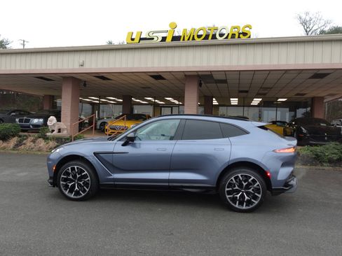 Used 2024 Aston Martin DBX 707 image 4