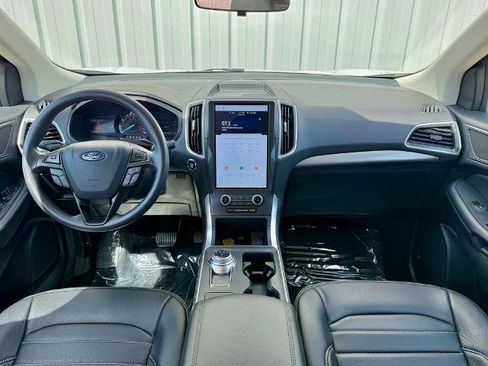Certified 2024 Ford Edge SE w/ Black Appearance Package AWD/4WD image 32