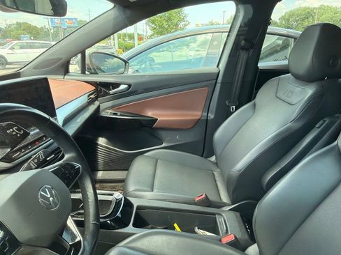 Used 2021 Volkswagen ID.4 Pro S RWD image 9