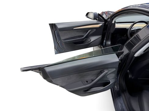 Certified 2023 Tesla Model 3 Long Range AWD/4WD image 10