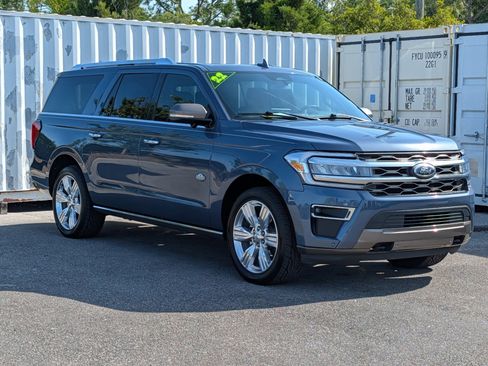 Used 2022 Ford Expedition Max King Ranch image 2