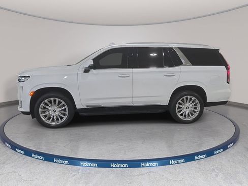 Used 2023 Cadillac Escalade Premium Luxury RWD image 9