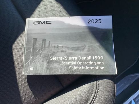 Certified 2025 GMC Sierra 1500 SLT w/ SLT Premium Plus Package AWD/4WD image 15