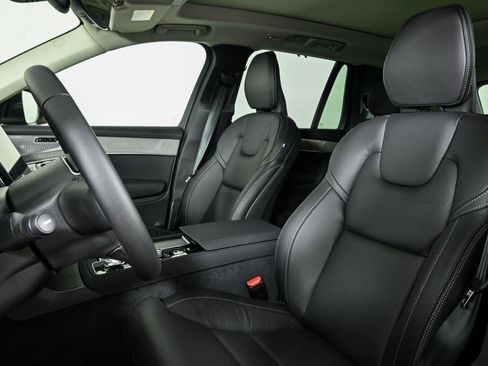 Used 2026 Volvo XC90 B6 Ultra w/ Protection Package AWD/4WD image 5