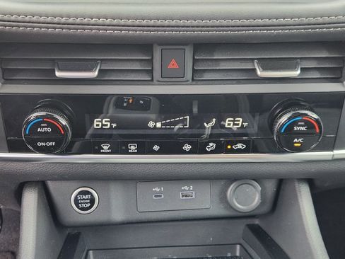 Certified 2023 Nissan Rogue SV AWD/4WD image 20
