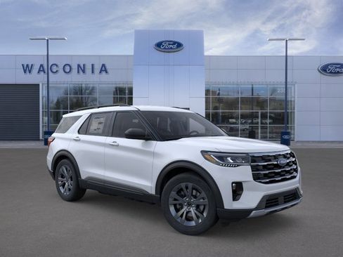 New 2026 Ford Explorer Active w/ Active Comfort Package AWD/4WD image 7