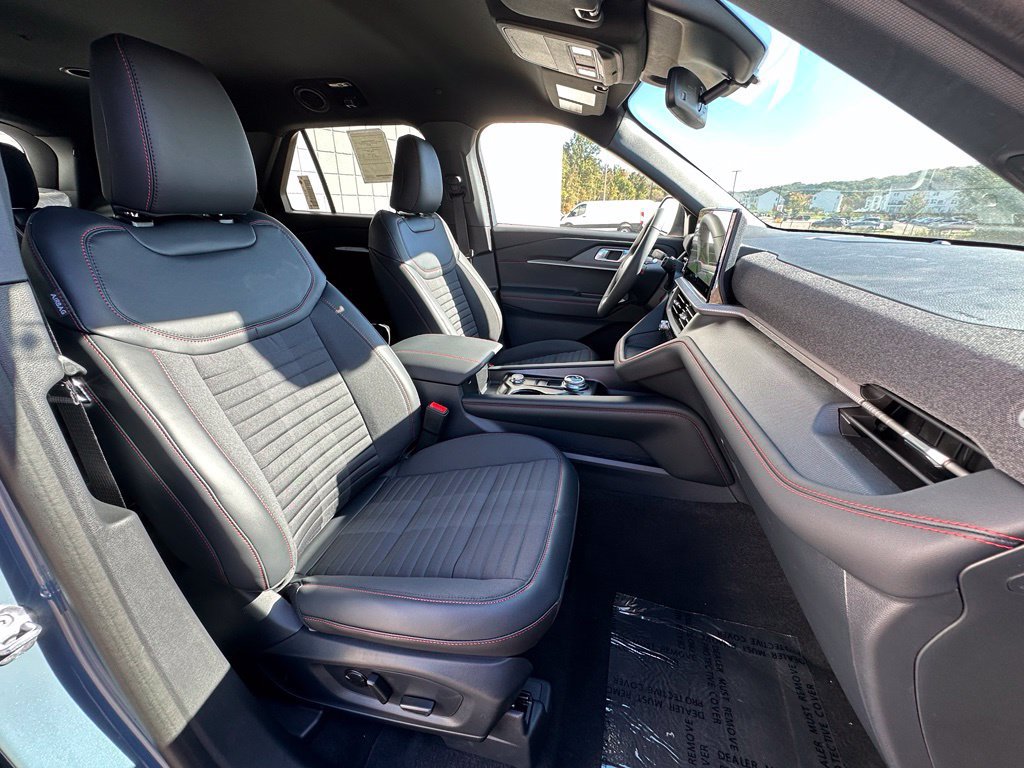New 2027 Ford Explorer ST-Line w/ Premium Package AWD/4WD image 24