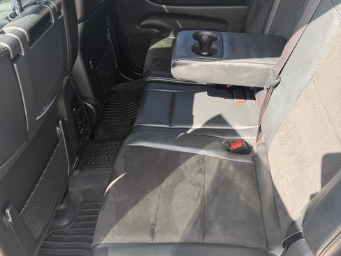 Used 2019 Dodge Durango GT AWD/4WD image 17