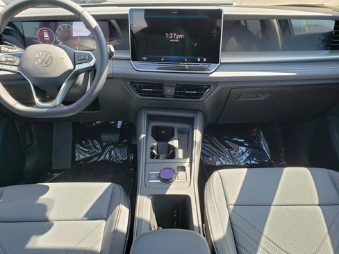 New 2026 Volkswagen Tiguan SE AWD/4WD image 9