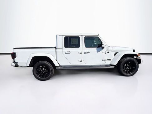 Used 2021 Jeep Gladiator Overland AWD/4WD image 8