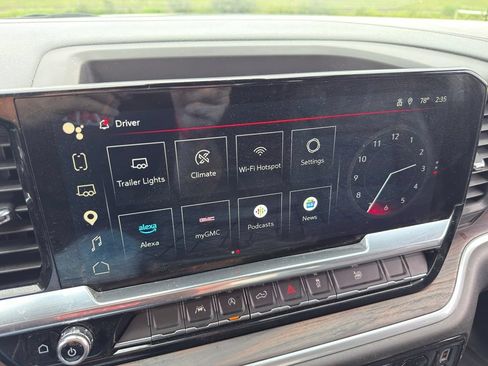 Used 2025 GMC Sierra 1500 SLT AWD/4WD image 32