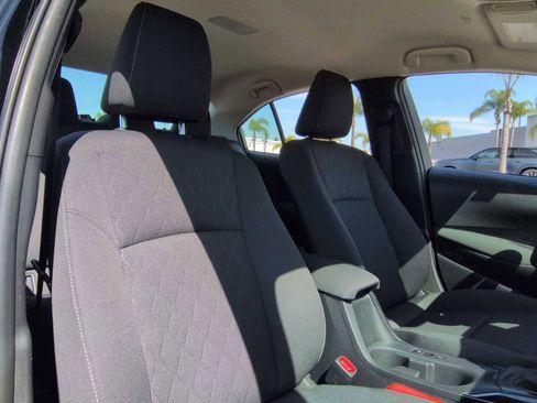 Used 2024 Toyota Corolla LE image 27