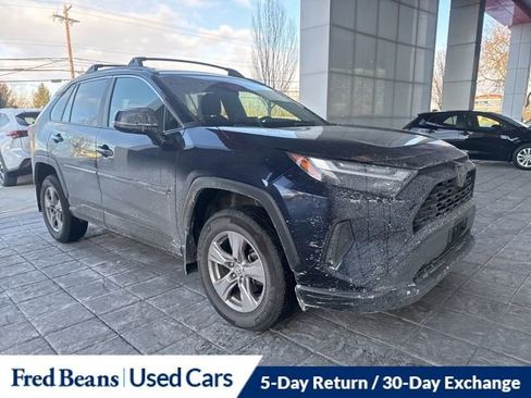 Used 2022 Toyota RAV4 XLE w/ XLE Grade Weather Package image 2