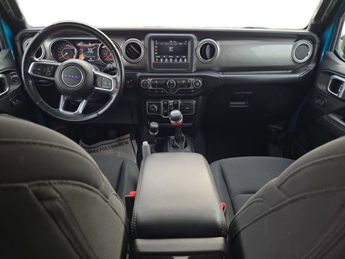 Used 2020 Jeep Wrangler Unlimited Sahara AWD/4WD image 13