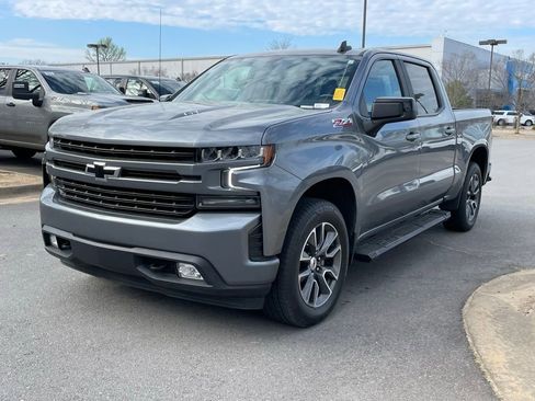 Used 2021 Chevrolet Silverado 1500 RST image 3