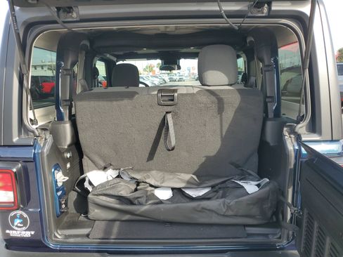 Used 2025 Jeep Wrangler Sport image 7