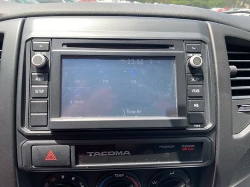 Used 2015 Toyota Tacoma 2WD Access Cab image 23