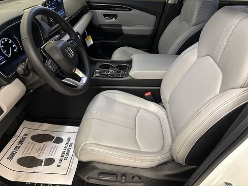 Certified 2025 Honda Pilot EX-L image 18