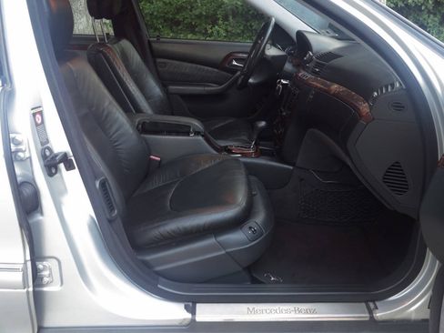 Used 2001 Mercedes-Benz S 500 image 16