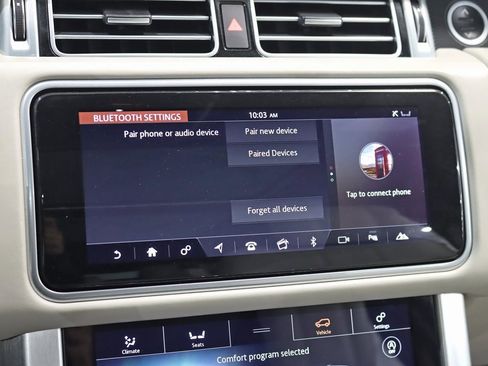 Used 2020 Land Rover Range Rover HSE image 19