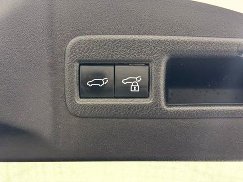 Used 2024 Toyota bZ4X XLE w/ Weather Package image 5