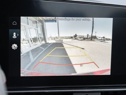Used 2024 Hyundai Elantra SEL FWD image 30