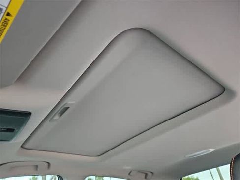 Used 2020 Nissan Altima 2.5 SR w/ Premium Package image 19