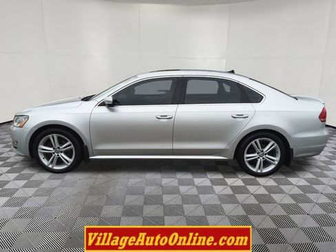 Used 2013 Volkswagen Passat 3.6 SE image 9