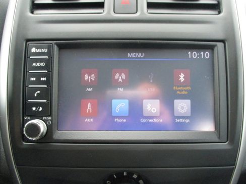 Used 2019 Nissan Versa SV FWD image 16