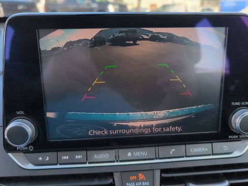 Used 2022 Nissan Altima 2.5 SV FWD image 18