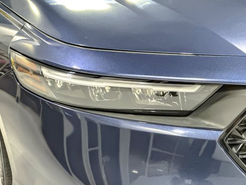 Used 2023 Honda Accord EX image 12