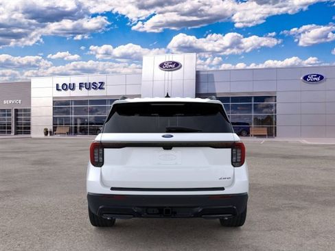 New 2026 Ford Explorer ST-Line w/ ST-Line Street Pack AWD/4WD image 6