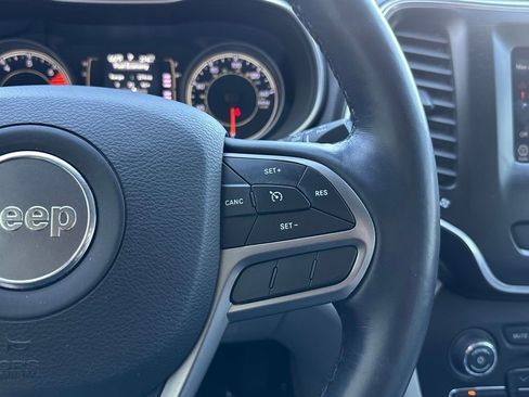 Used 2021 Jeep Cherokee Latitude Plus image 26