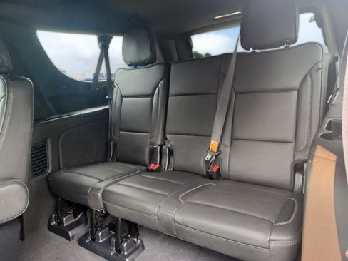 Used 2023 GMC Yukon XL Denali AWD/4WD image 24