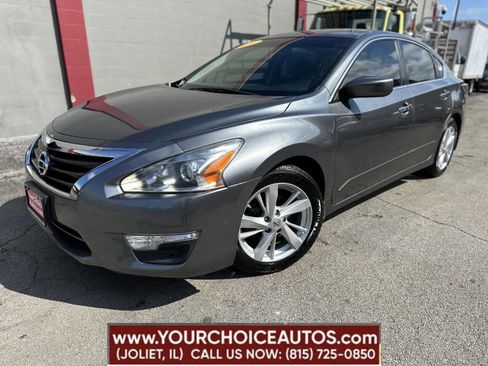 Used 2014 Nissan Altima 2.5 SV image 1