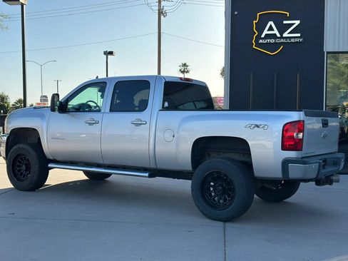 Used 2011 Chevrolet Silverado 2500 LTZ w/ LTZ Plus Package AWD/4WD image 9