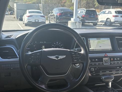 Used 2018 Genesis G80 3.8 w/ Option Group 02 image 14