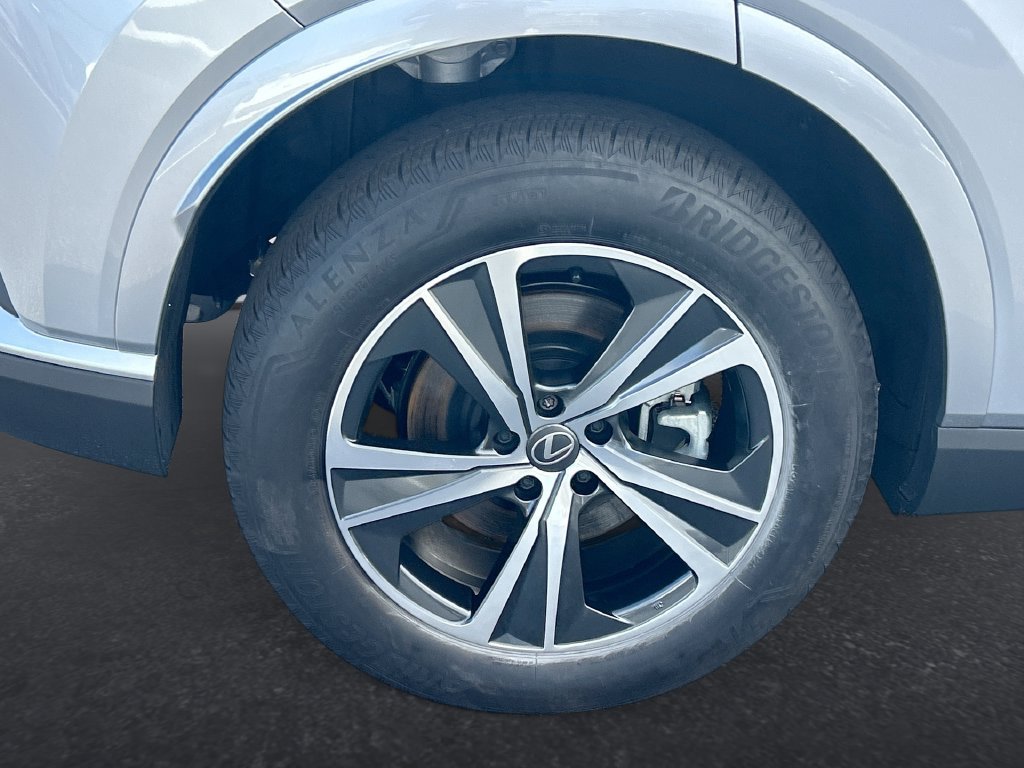 Used 2026 Lexus RX 350 Premium w/ Accessory Package (Z1) FWD image 17