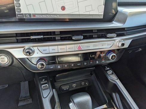 Certified 2025 Kia Telluride S FWD image 26