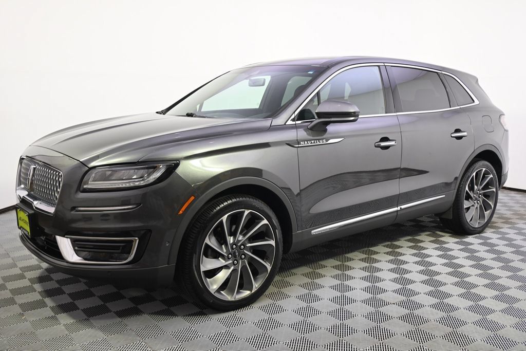 Used 2019 Lincoln Nautilus Reserve AWD/4WD image 2