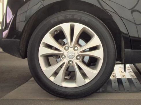 Used 2014 Kia Soul + image 9