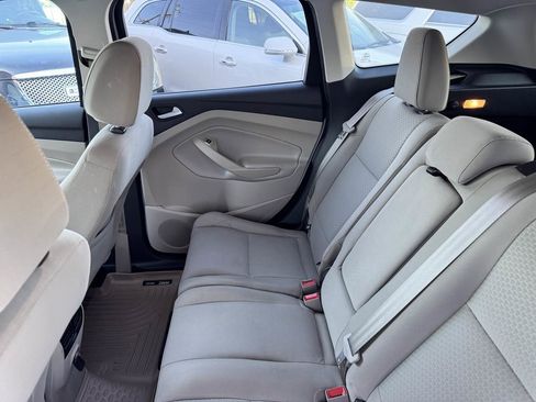 Used 2017 Ford Escape SE FWD image 31