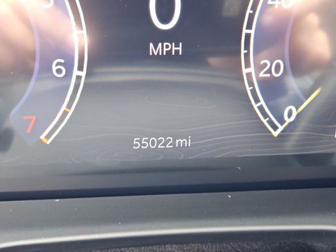 Used 2023 Jeep Grand Cherokee Altitude AWD/4WD image 6