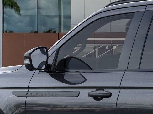 New 2025 Lincoln Navigator Reserve w/ Jet Appearance Package AWD/4WD image 46