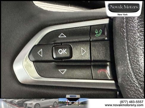 Used 2023 Jeep Compass Limited w/ Sun and Sound Group image 15