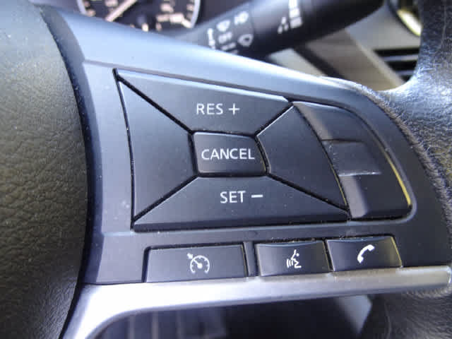 Used 2024 Nissan Altima 2.5 SV FWD image 17