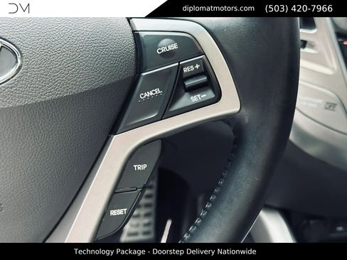 Used 2014 Hyundai Veloster w/ Technology Package 03 FWD image 28
