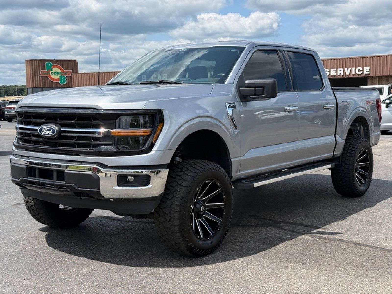 Used 2025 Ford F150 XLT w/ Equipment Group 301A Standard AWD/4WD image 4