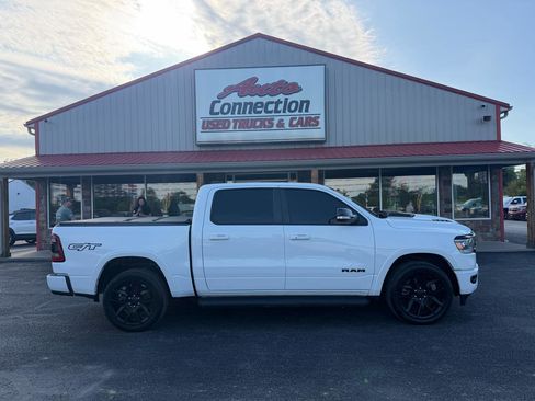 Used 2022 RAM 1500 Laramie AWD/4WD image 3