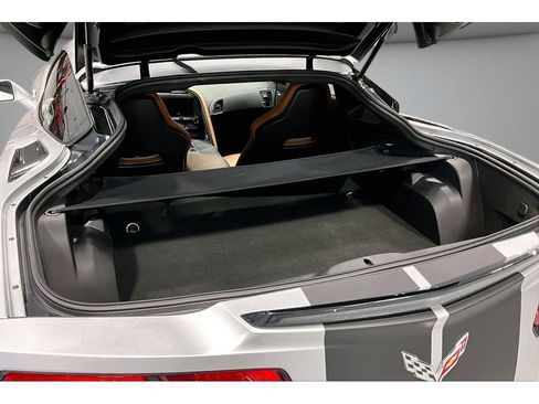 Used 2018 Chevrolet Corvette Stingray Coupe w/ 2LT Preferred Equipment Group RWD image 31